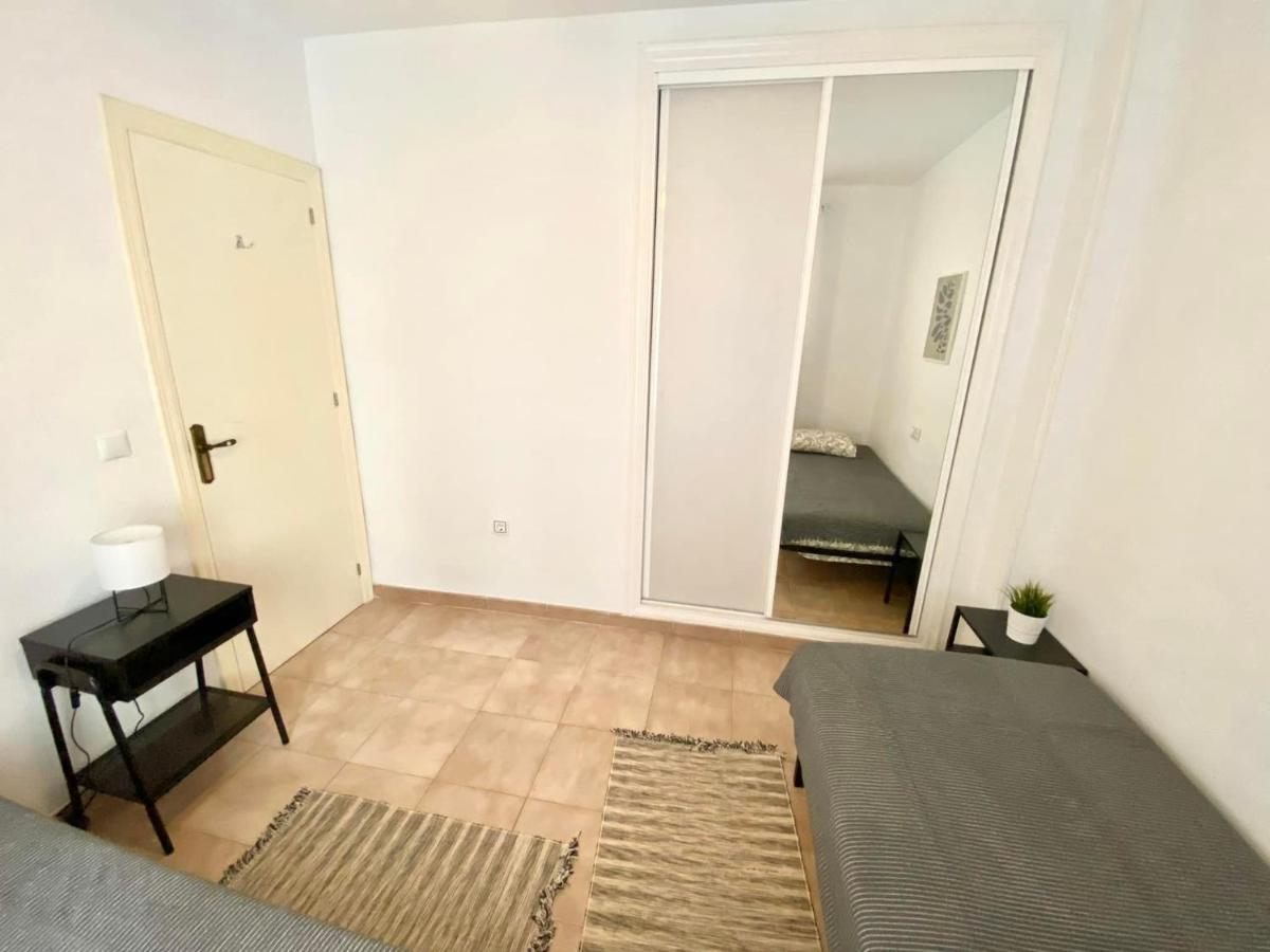Locos Beach Holiday Apartments Torrevieja Exterior foto