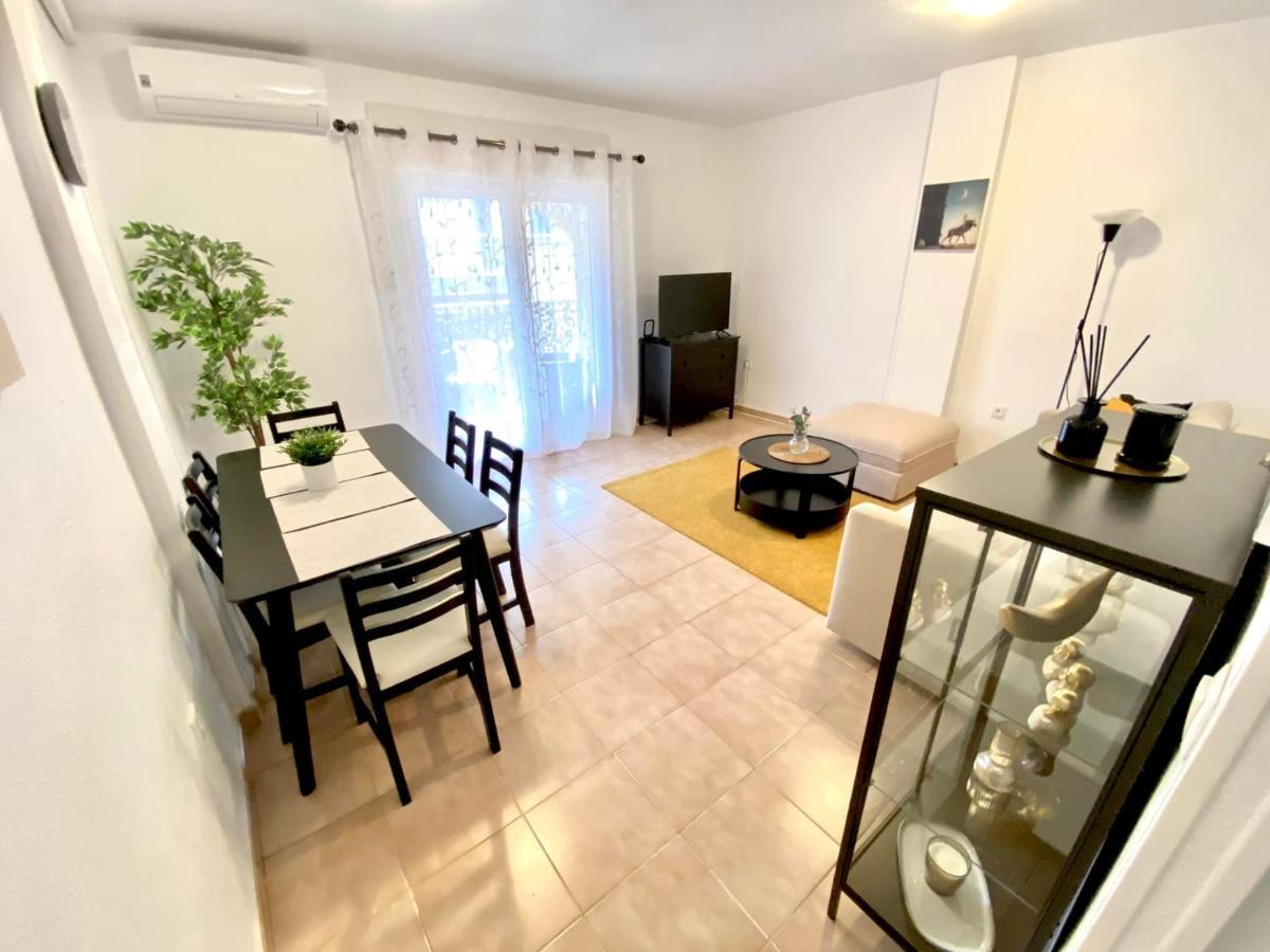 Locos Beach Holiday Apartments Torrevieja Exterior foto